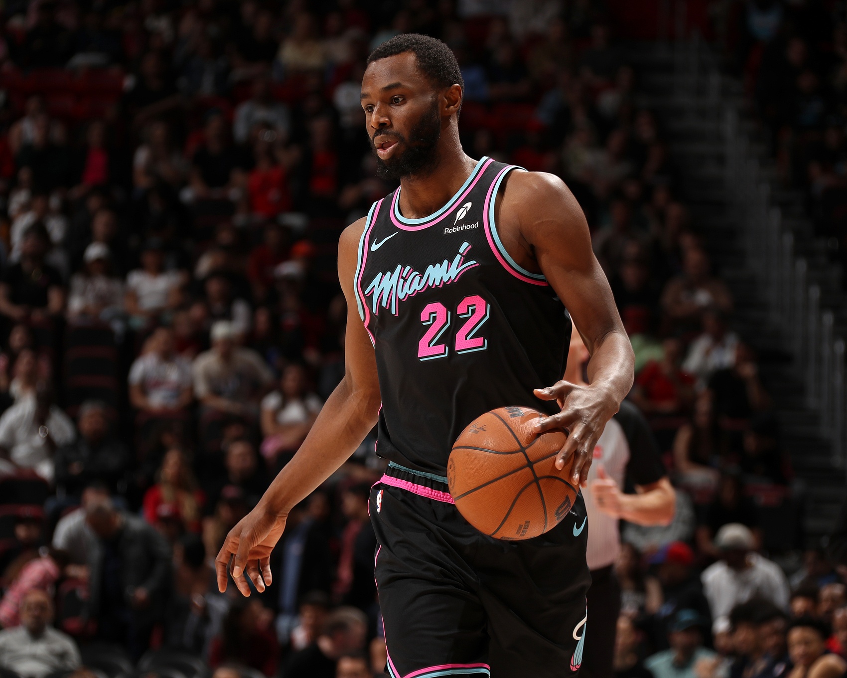 娱乐平台-场均15.9分5篮板！热火客战鹈鹕 维金斯因脚趾发炎缺阵