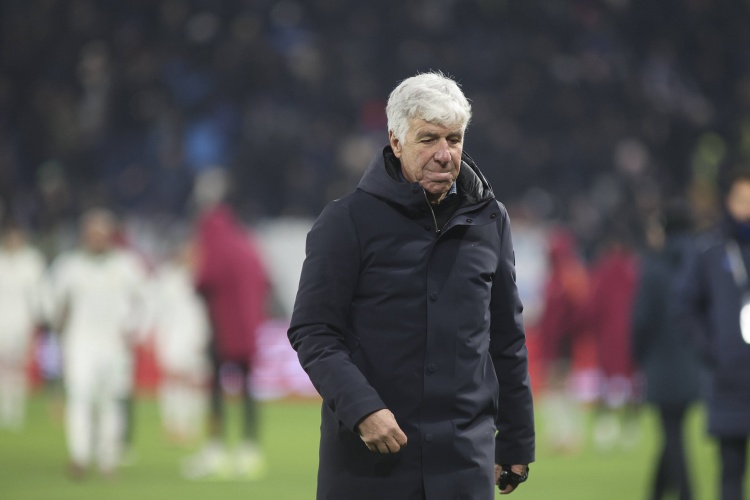 娱乐平台-加斯佩里尼:我已经回看韦斯利染红的瞬间了,这是个沉重的判罚