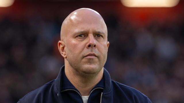 输比赛不输发布会 斯洛特又把问题算在裁判头上了